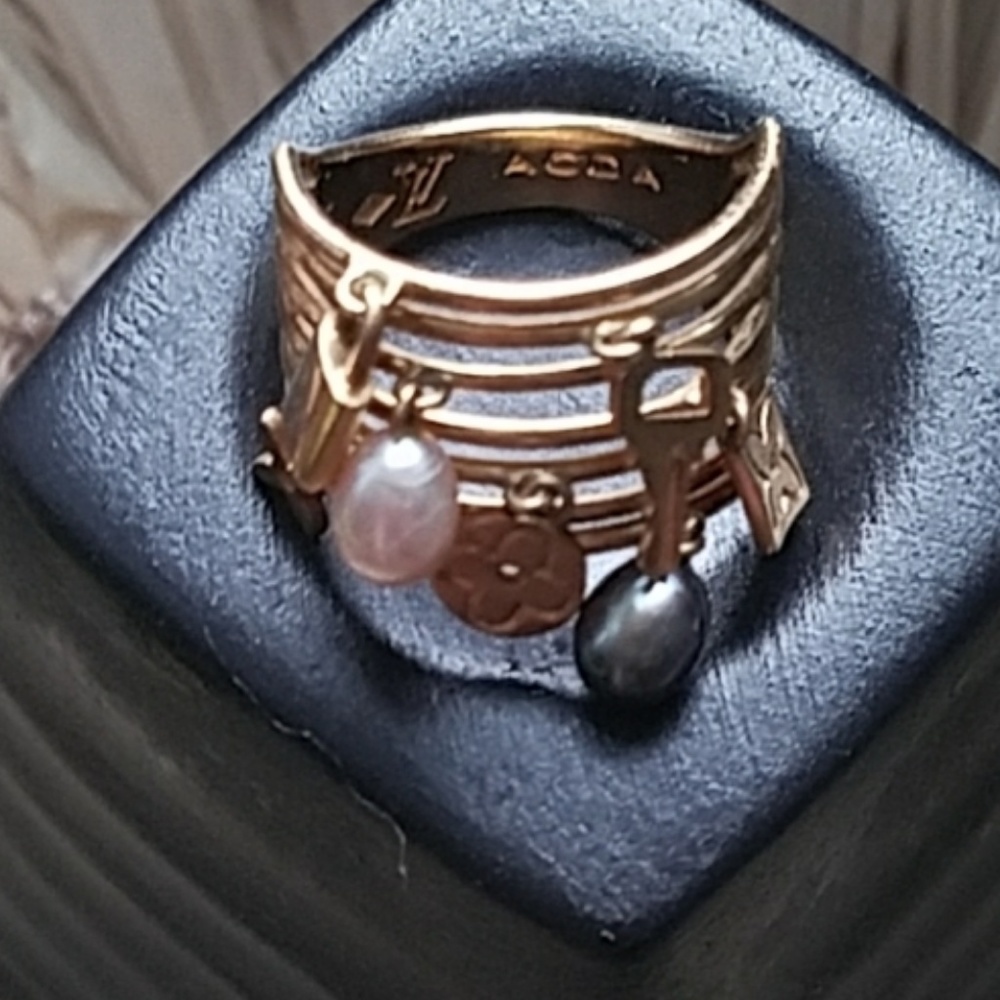 Louis Vuitton ring